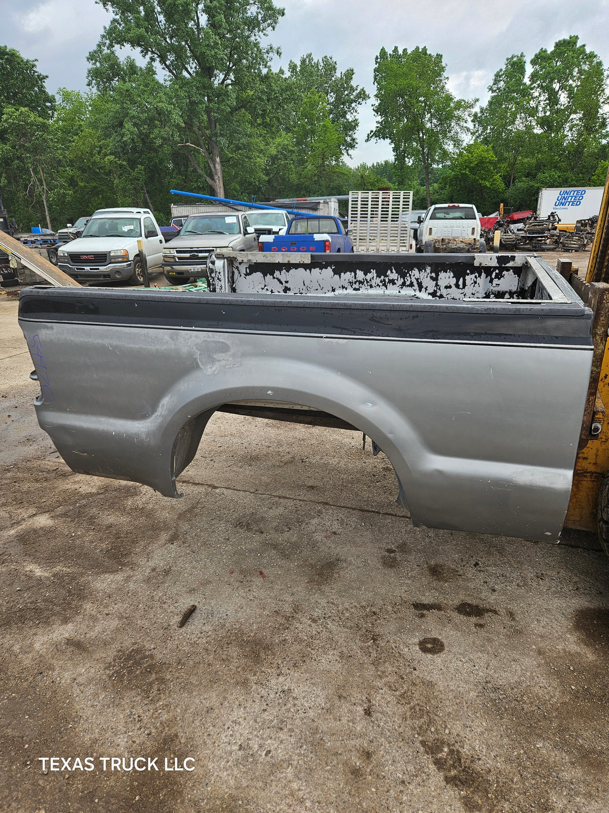 1999-2010 Ford Super Duty F250 F350 6' 9" Short Truck Bed