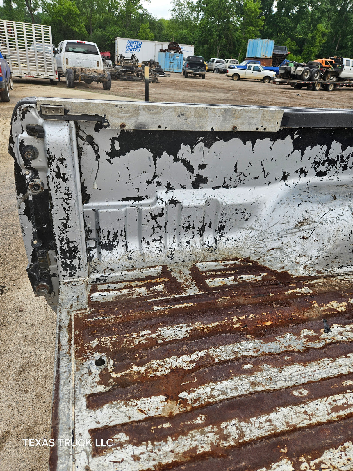 1999-2010 Ford Super Duty F250 F350 6' 9" Short Truck Bed