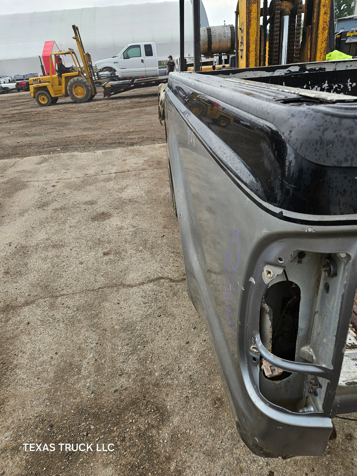 1999-2010 Ford Super Duty F250 F350 6' 9" Short Truck Bed