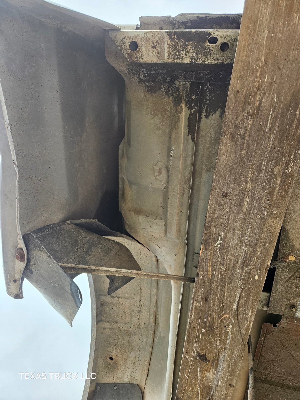 1999-2010 Ford Super Duty F250 F350 6' 9" Short Truck Bed