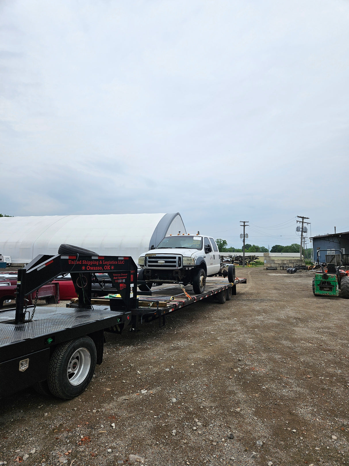 2006 Ford F-550 Crew Cab, Cab & Chassis Dual Rear Wheel - FULL PART OUT