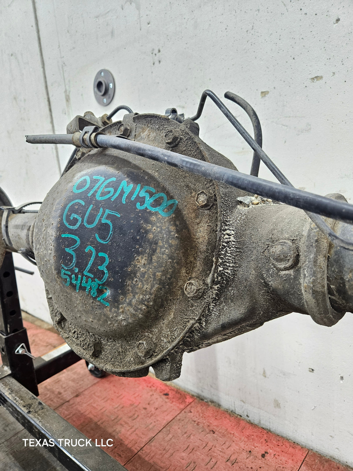 2005-2007 Chevrolet Silverado GMC Sierra 1500 3.23 Rear Axle GU5