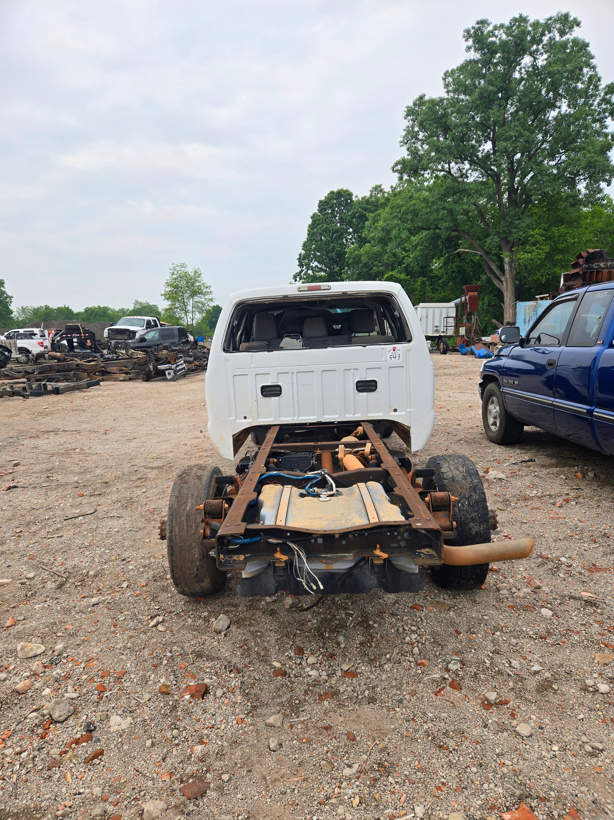 2012 Ford F-350 Super Duty Crew Cab, Cab and Chassis Dual Rear Wheel 2wd - FULL PART OUT