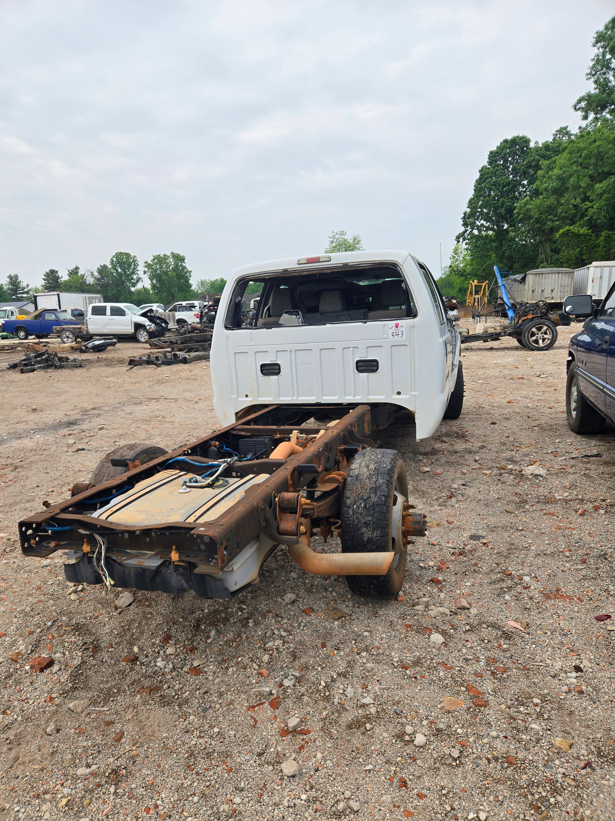 2012 Ford F-350 Super Duty Crew Cab, Cab and Chassis Dual Rear Wheel 2wd - FULL PART OUT