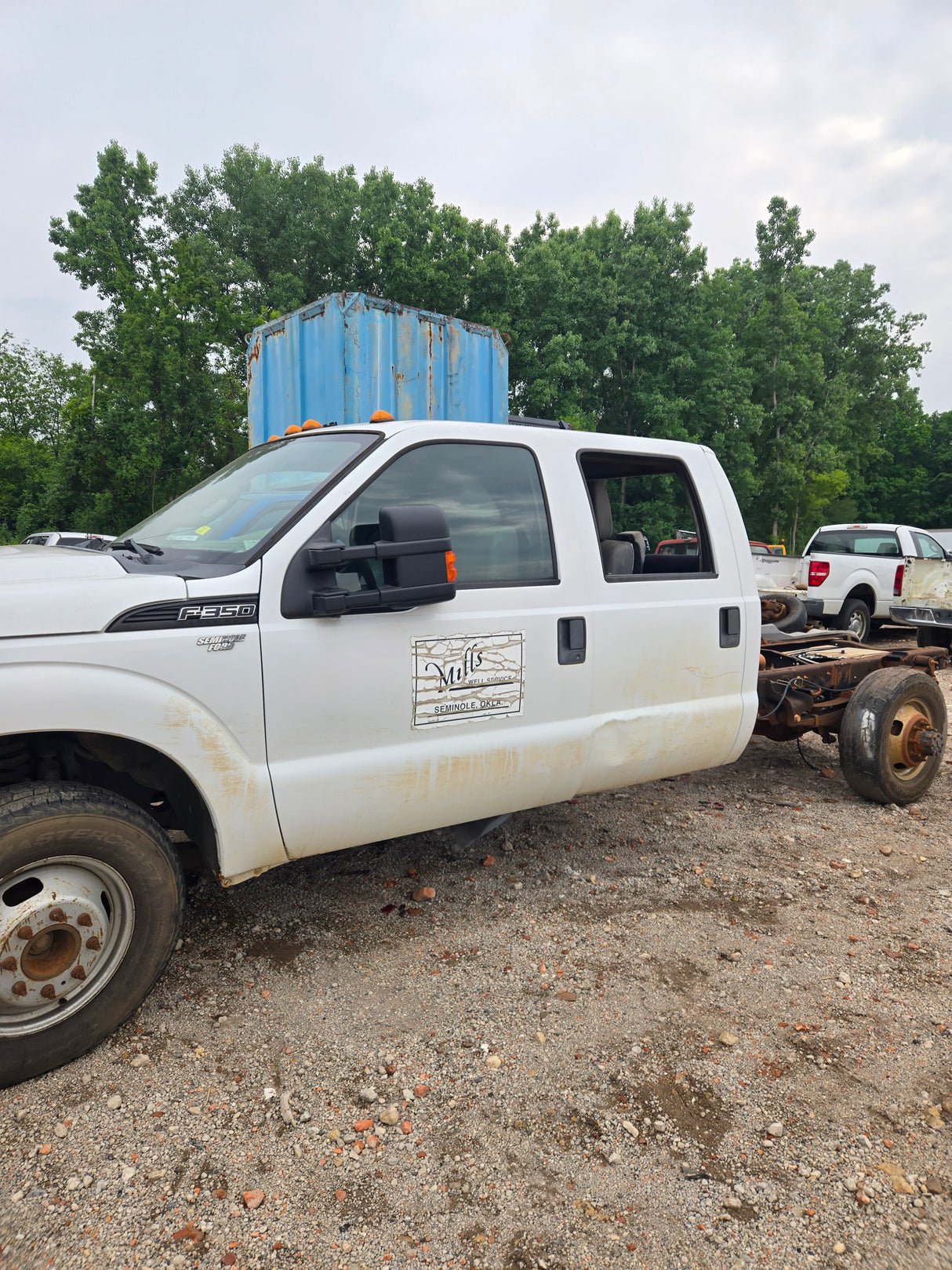 2012 Ford F-350 Super Duty Crew Cab, Cab and Chassis Dual Rear Wheel 2wd - FULL PART OUT
