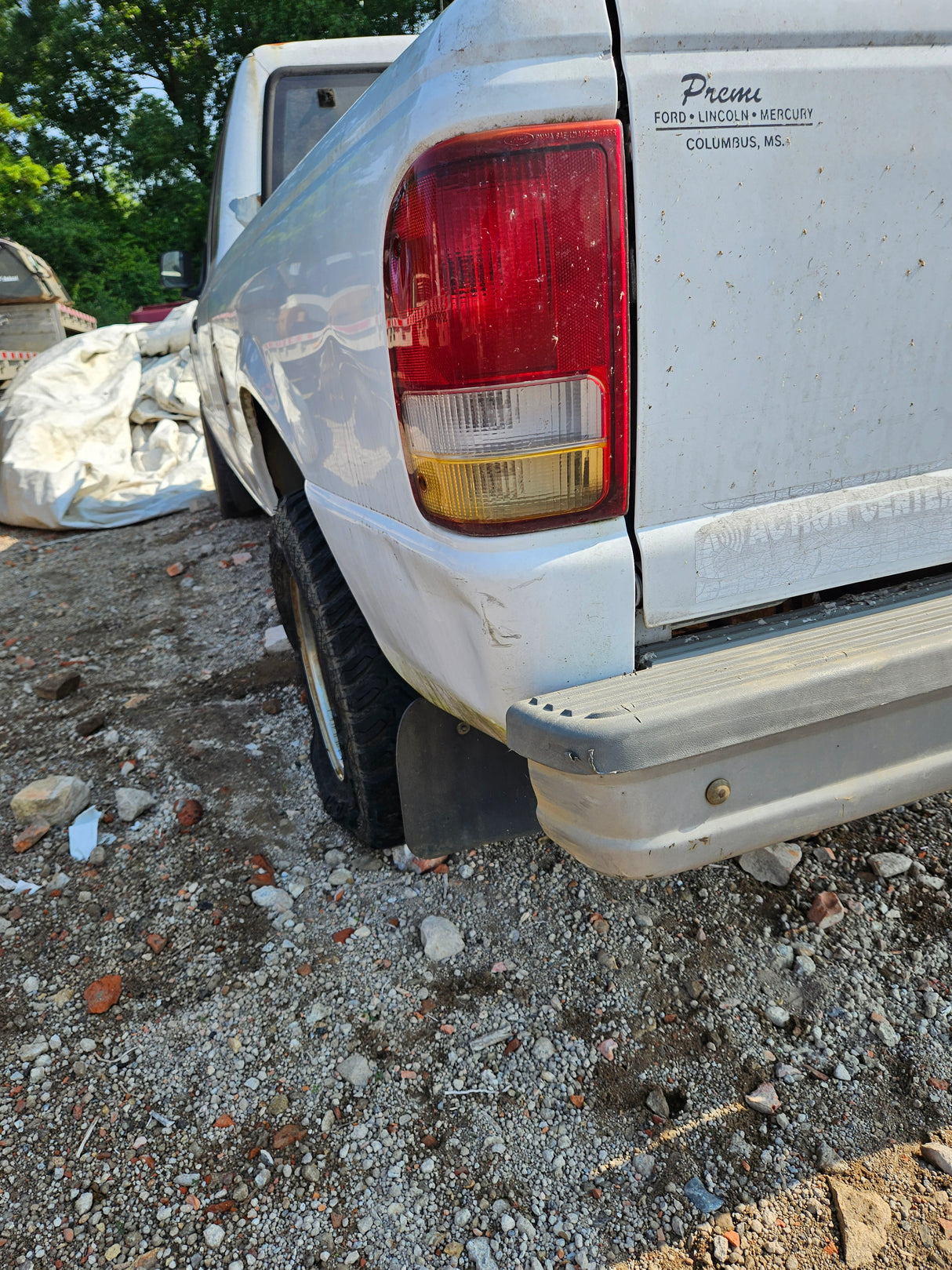 1994 Ford Ranger Extended Cab 6' Short Bed - FULL PART OUT