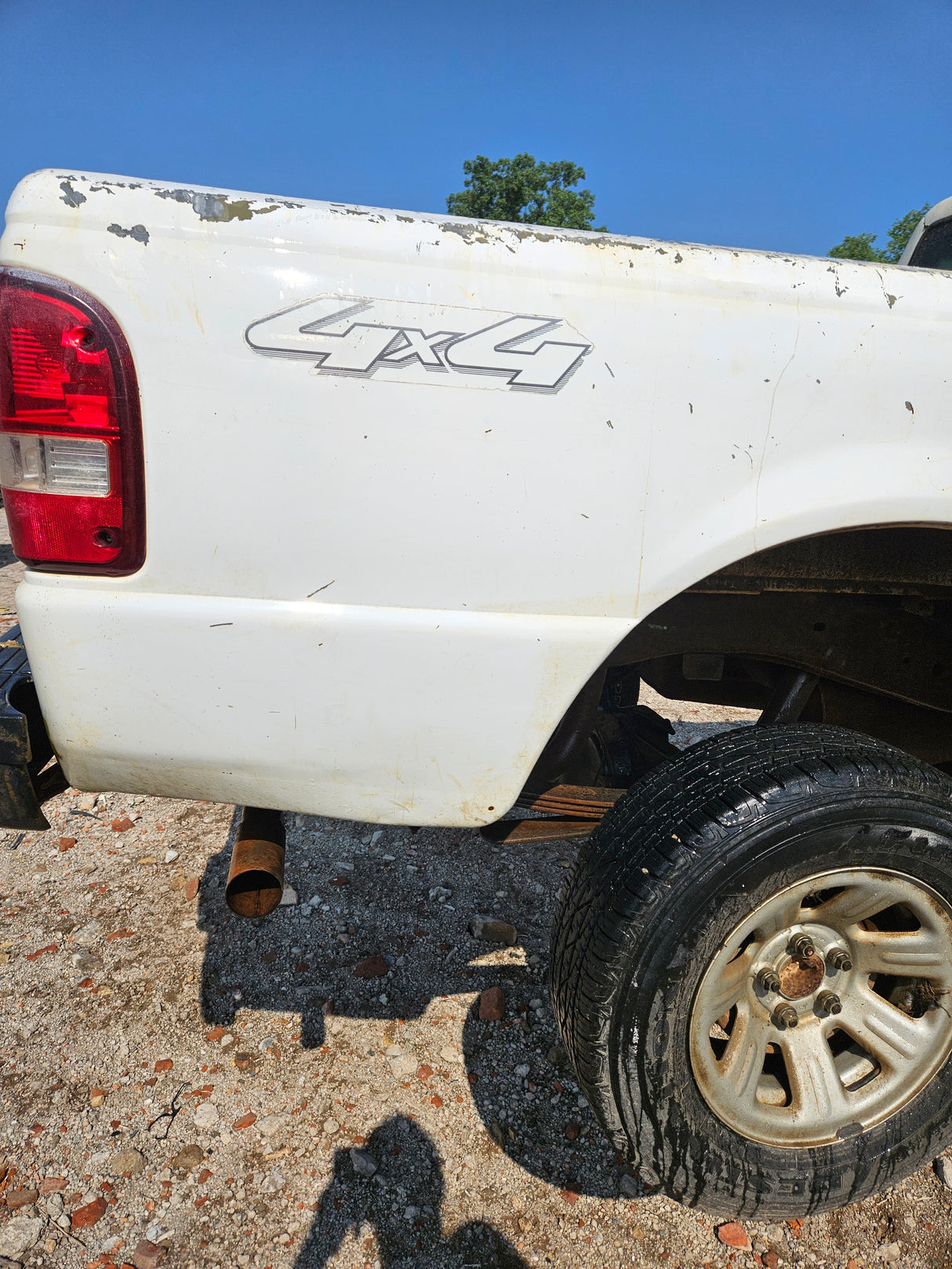 2007 Ford Ranger Extended Cab 6' Short Bed 4x4 - FULL PART OUT