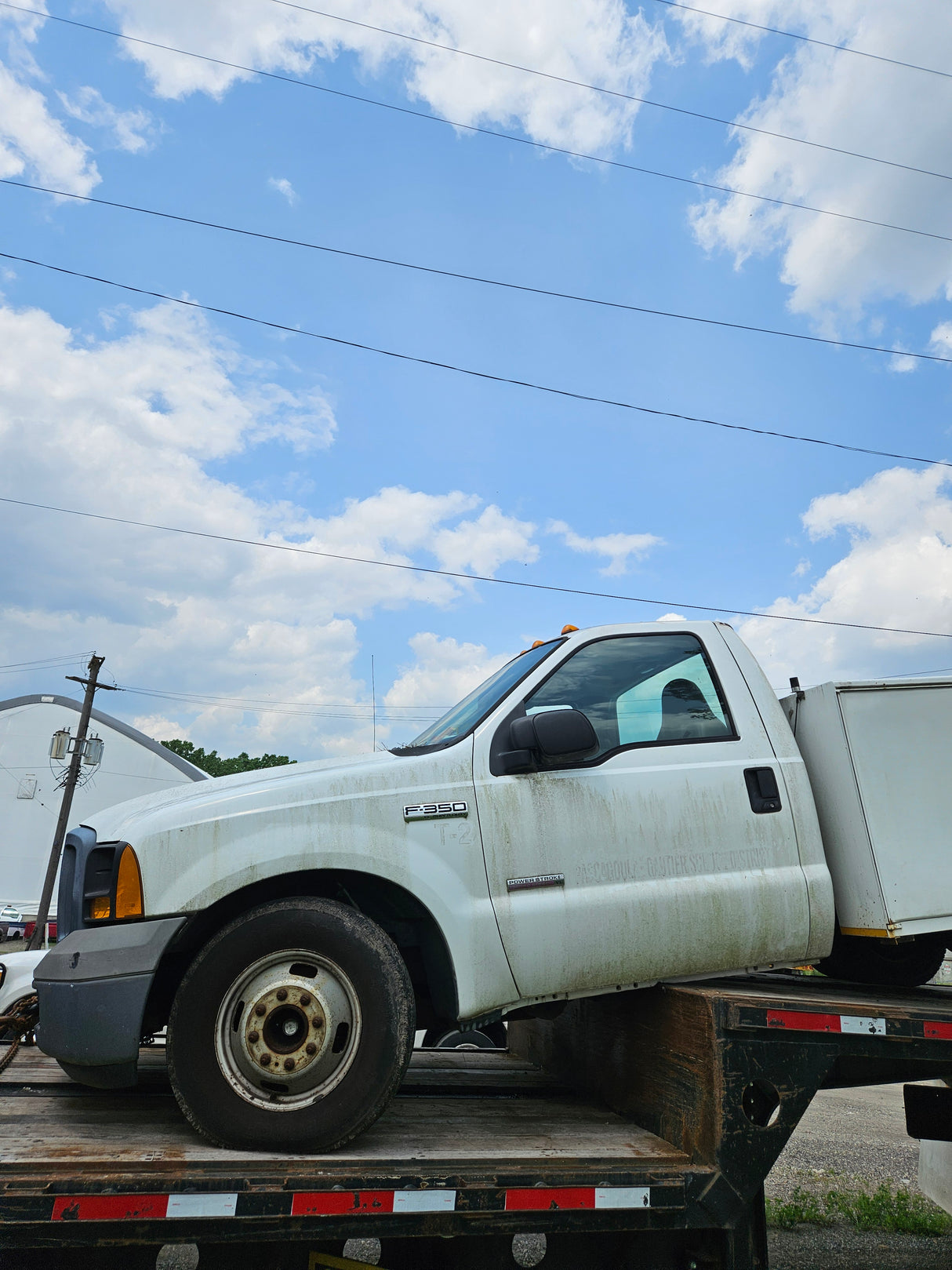 2006 Ford F-350 2wd Regular Cab, Cab & Chassis Dually Service Body - FULL PART OUT