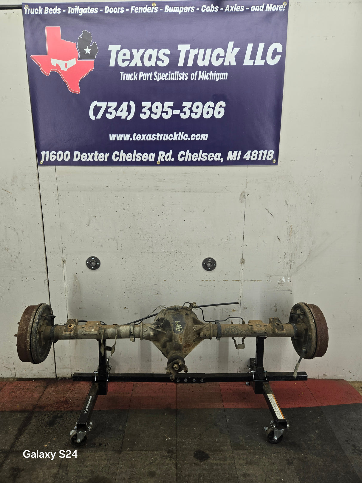 2005-2007 Chevrolet Silverado GMC Sierra 1500 3.23 Rear Axle
