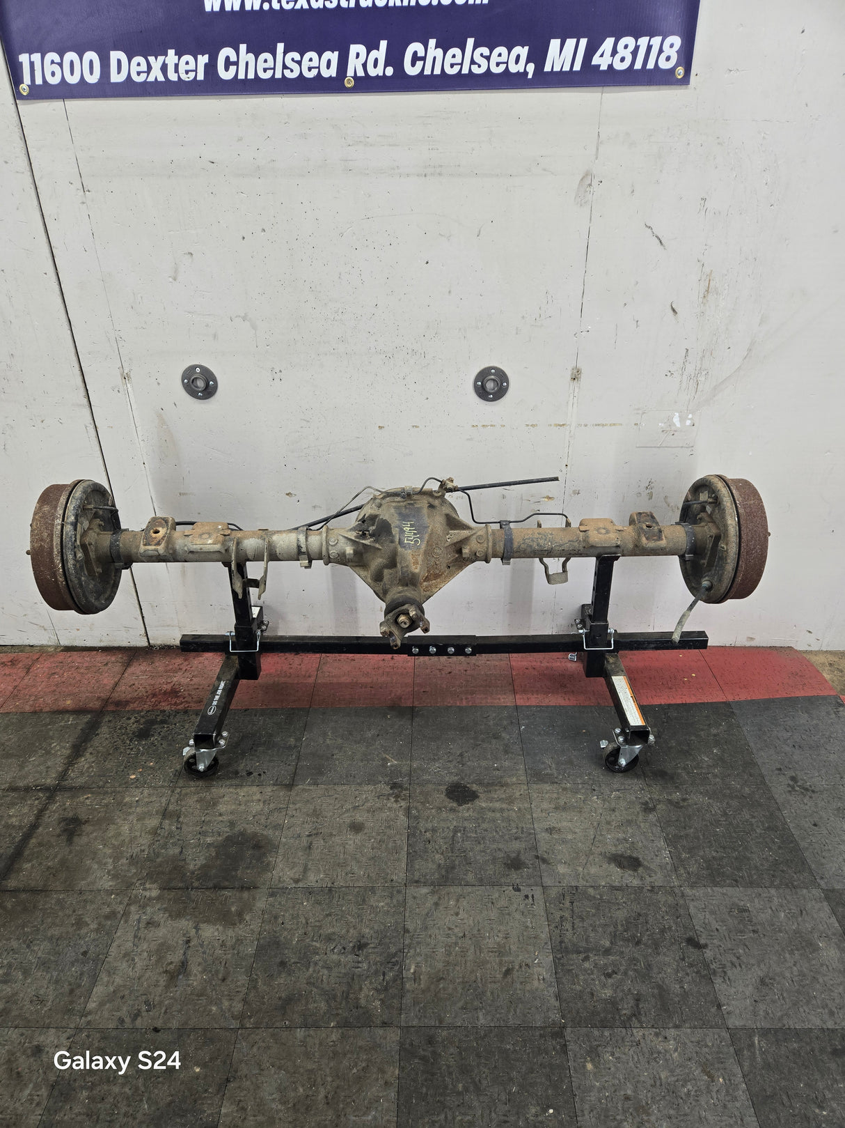 2005-2007 Chevrolet Silverado GMC Sierra 1500 3.23 Rear Axle