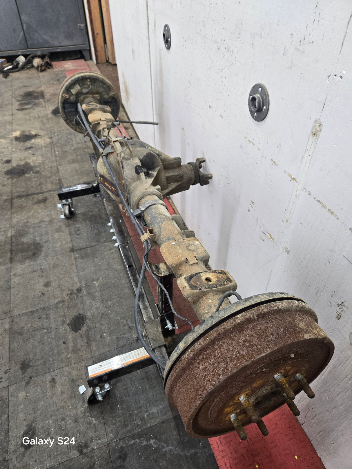 2005-2007 Chevrolet Silverado GMC Sierra 1500 3.23 Rear Axle