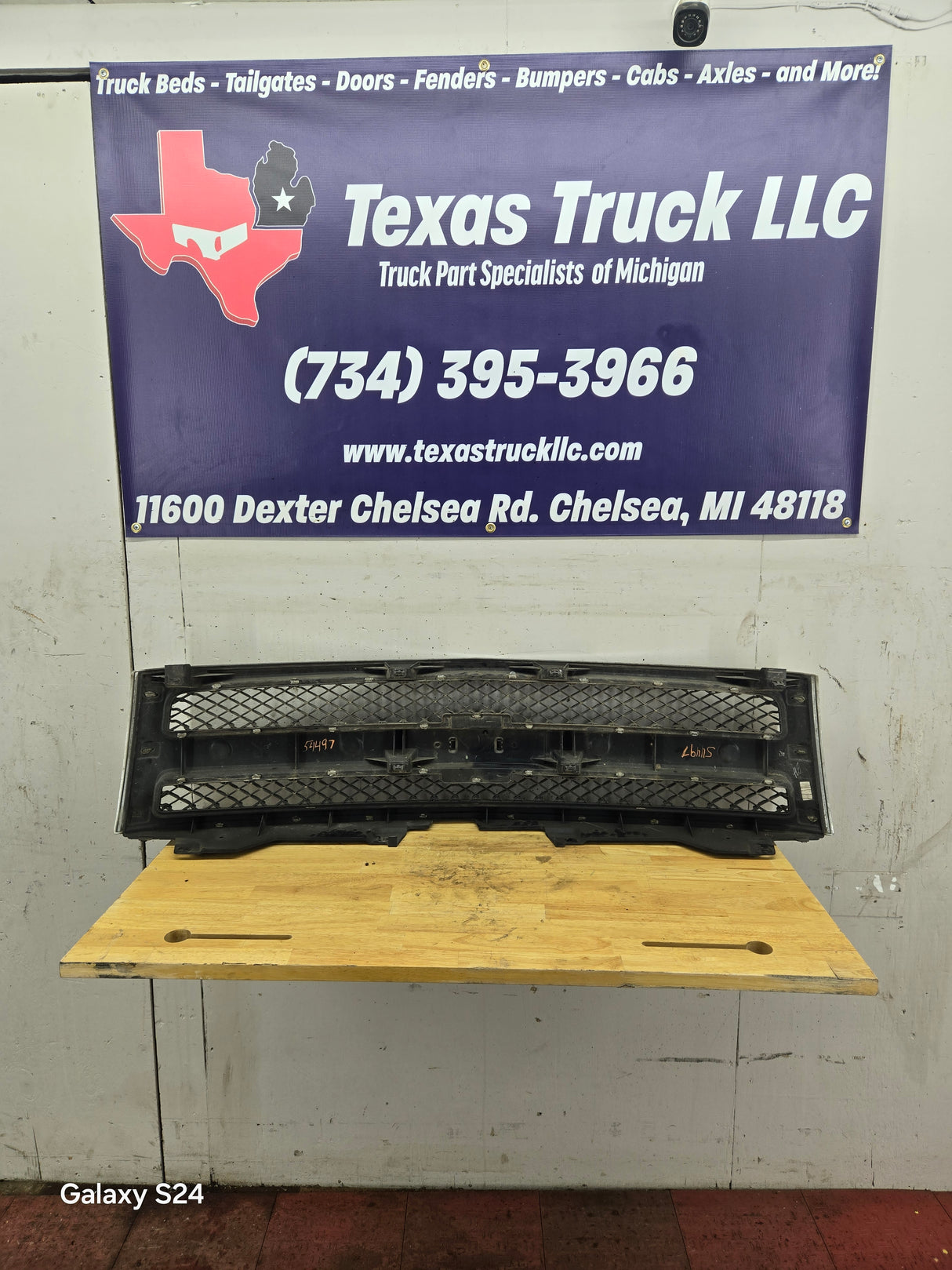 2007-2013 Chevrolet Silverado 1500 Chrome Grille