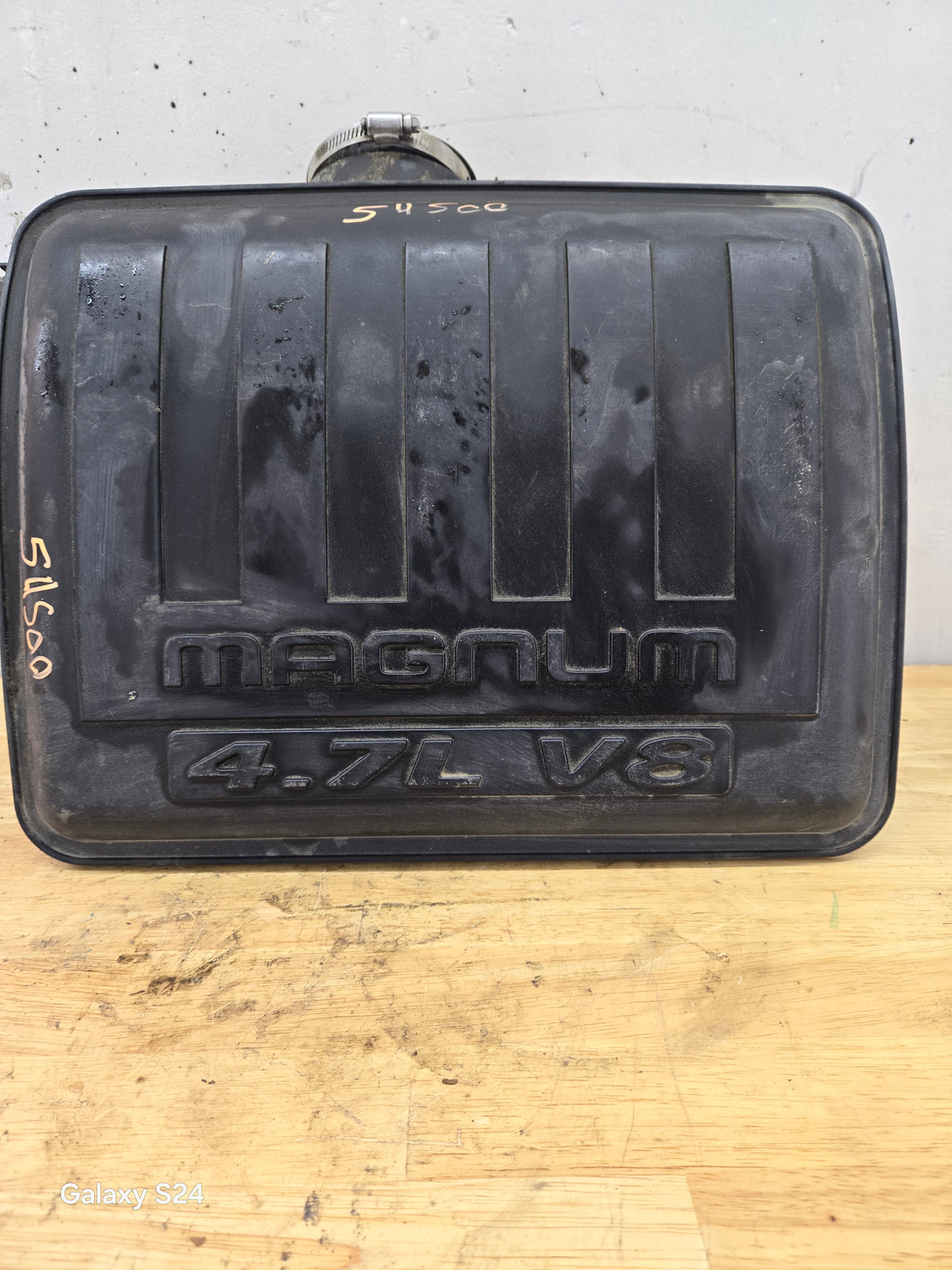 2004-2008 Dodge Ram 1500 4.7L Air Intake Resonator Box 53032048AA