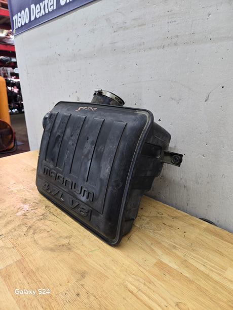 2004-2008 Dodge Ram 1500 4.7L Air Intake Resonator Box 53032048AA