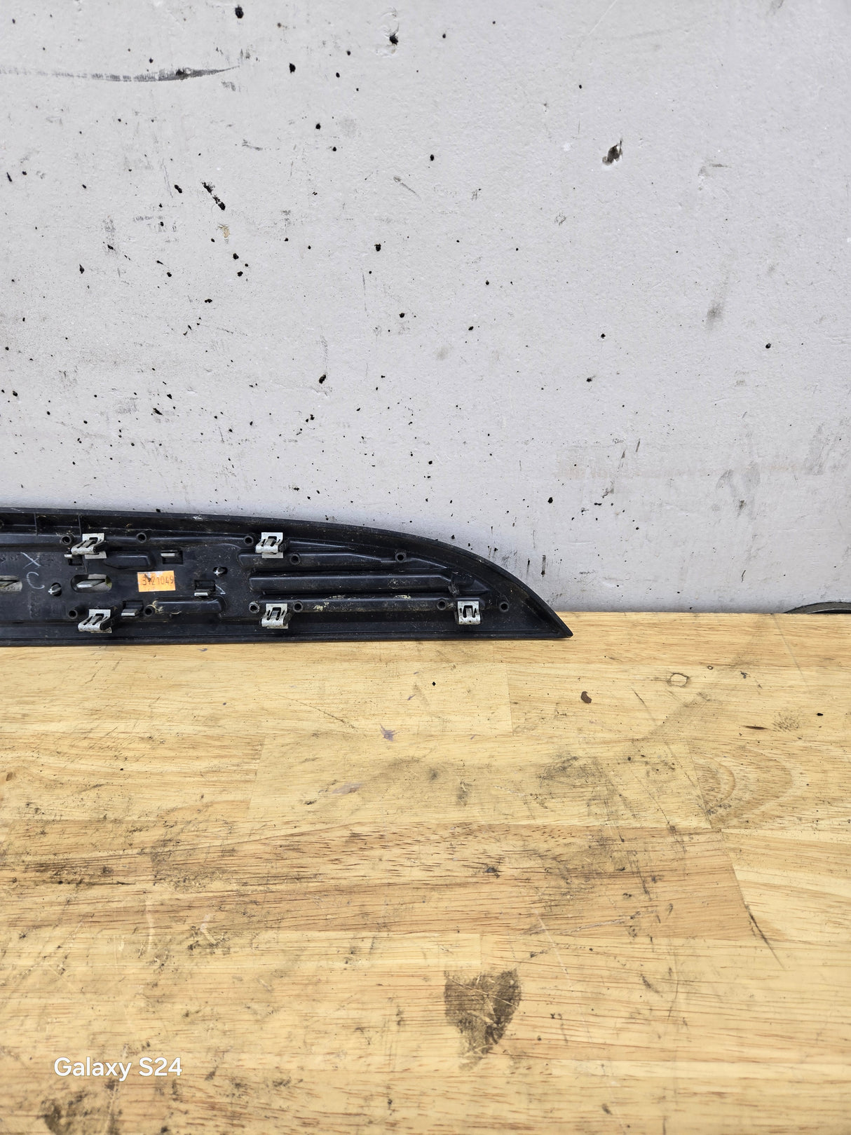 2011-2016 Ford Super Duty F350 Fender Badge Emblem Driver side LH