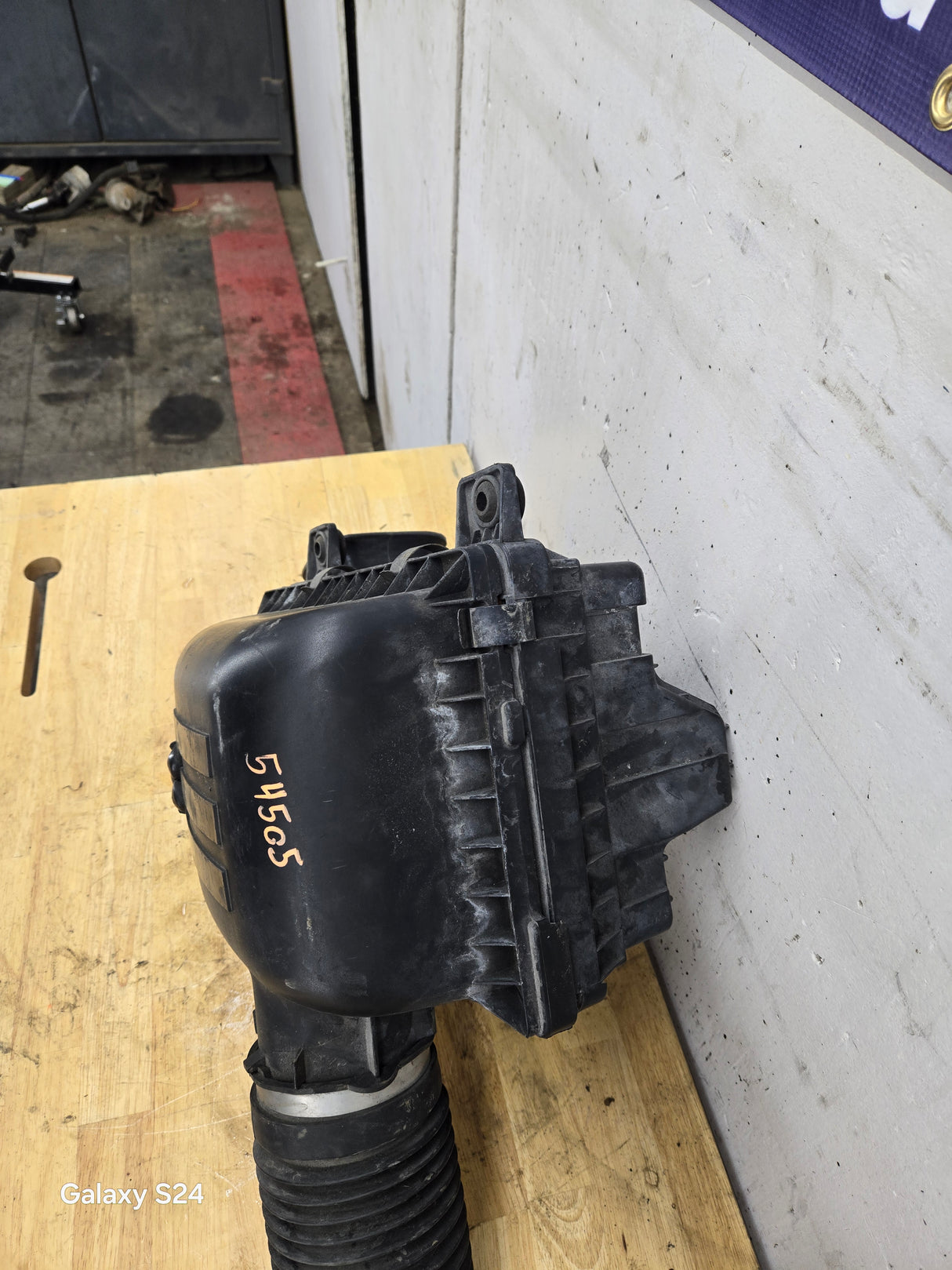 2004-2018 Dodge Ram 1500 2500 3500 Air Intake Box Cleaner