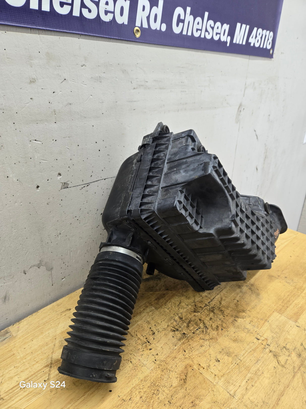 2004-2018 Dodge Ram 1500 2500 3500 Air Intake Box Cleaner