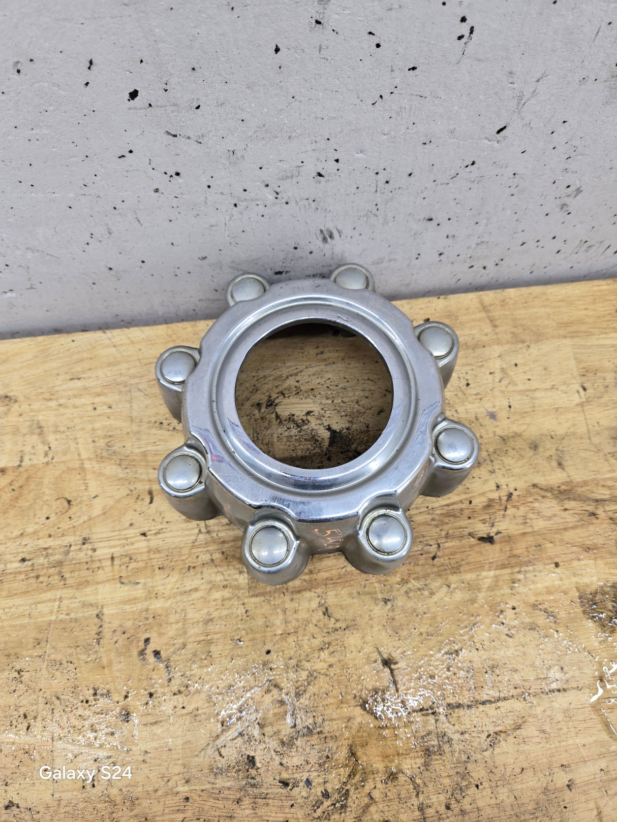 1999-2007 Ford Super Duty F250 F350 Chrome Front Hub Cap 4wd Center Cap SRW 8 LUG