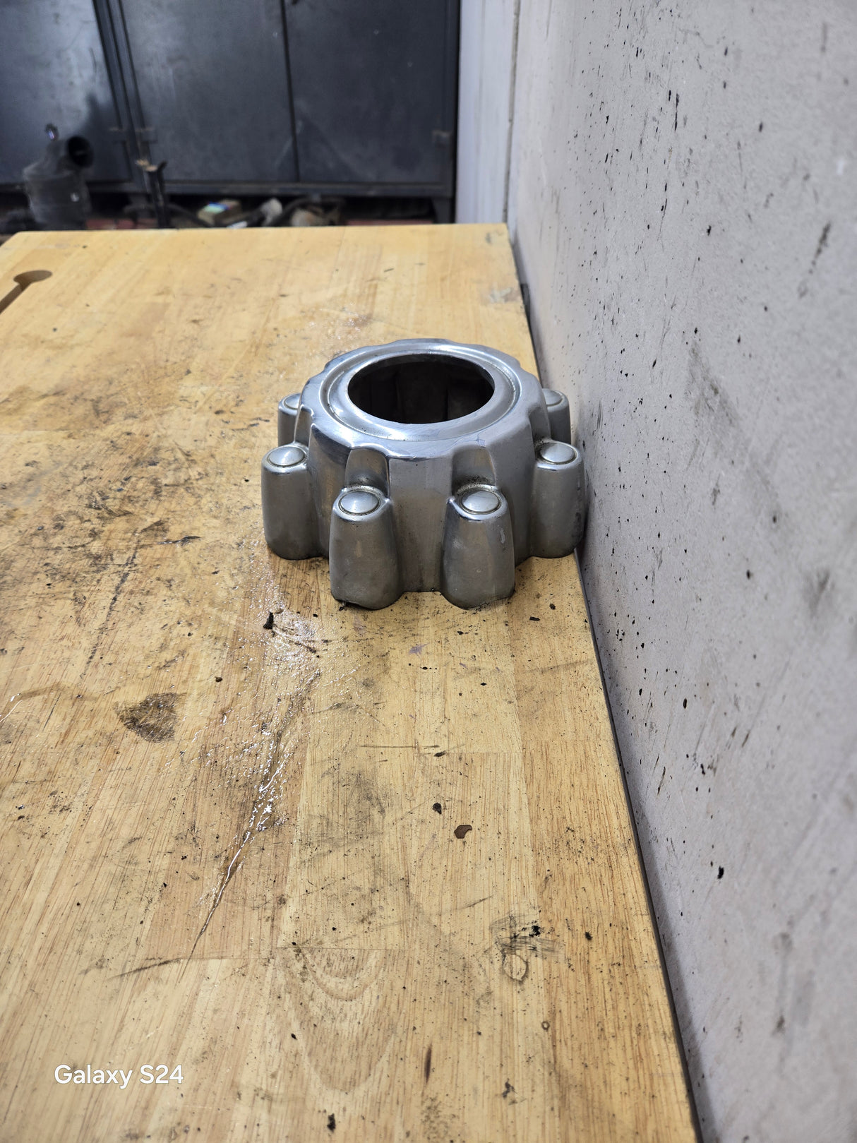 1999-2007 Ford Super Duty F250 F350 Chrome Front Hub Cap 4wd Center Cap SRW 8 LUG