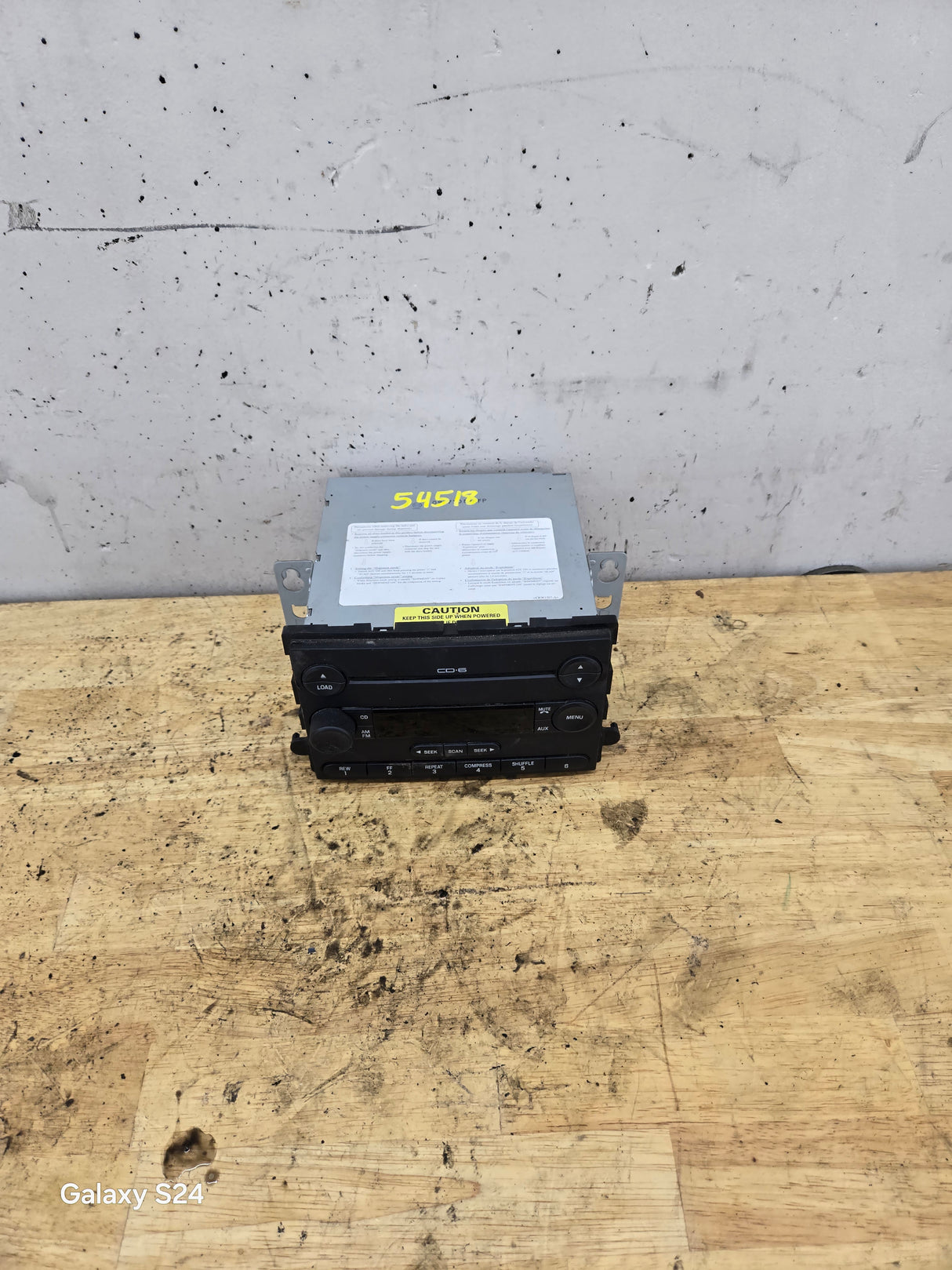 2005-2007 Ford Super Duty F250 F350 F450 F550 Factory Radio Head Unit AM/FM CD OEM 6C3T-18C869-AD