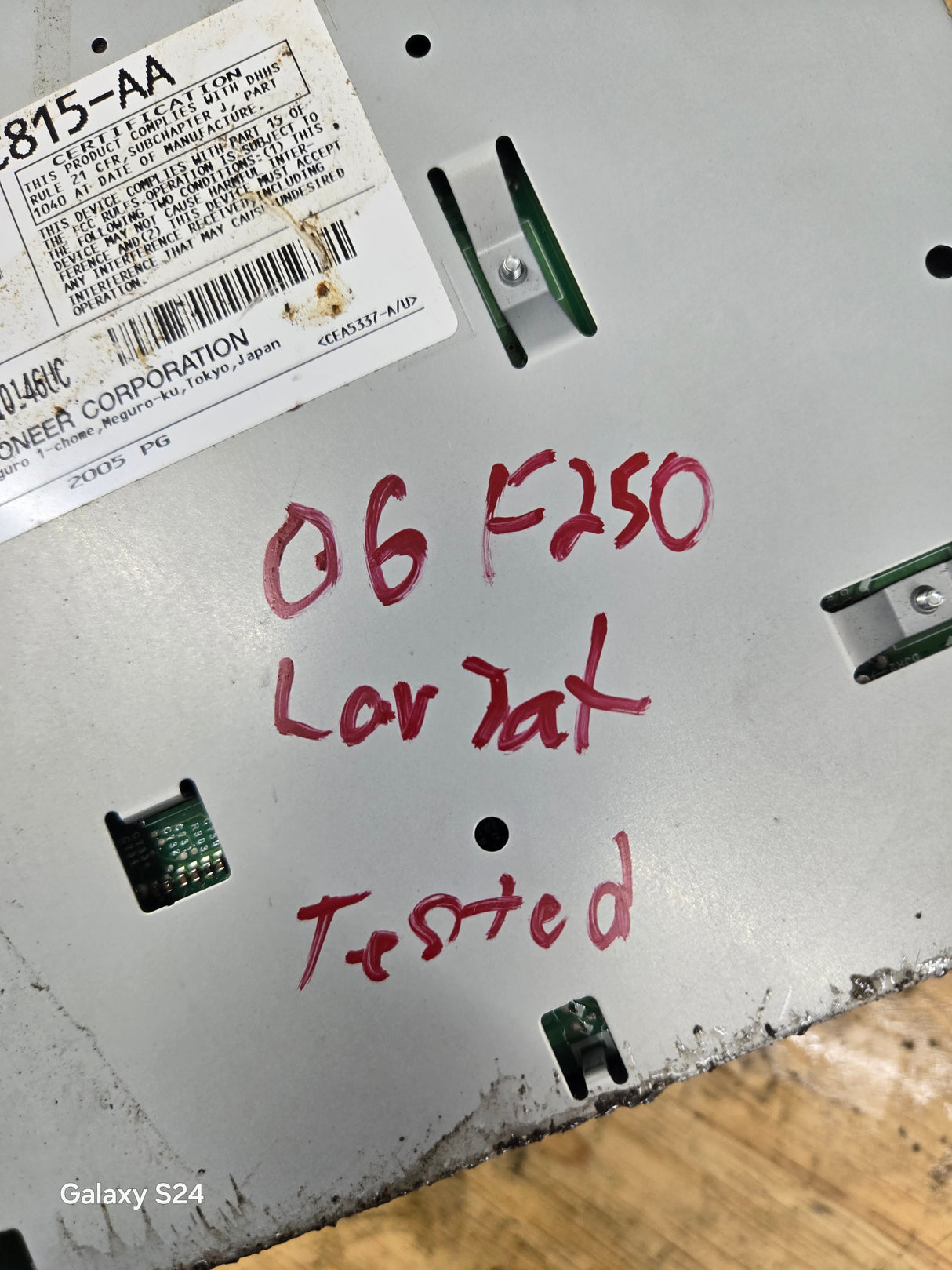 2005-2007 Ford Super Duty F250 F350 F450 F550 Factory Radio Head Unit AM/FM CD OEM 6C3T-18C869-AD