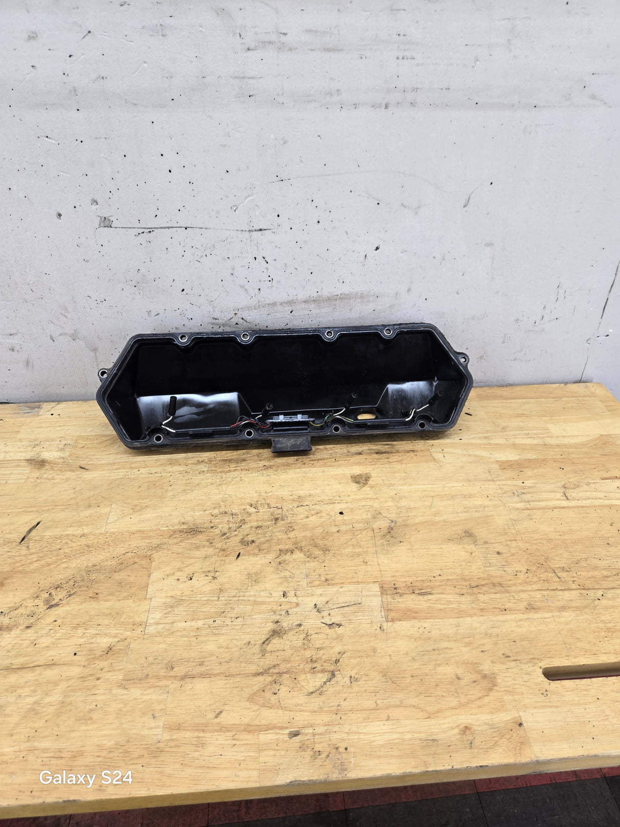 1999-2003 7.3L Power Stroke Driver Side Valve Cover Rust Free!