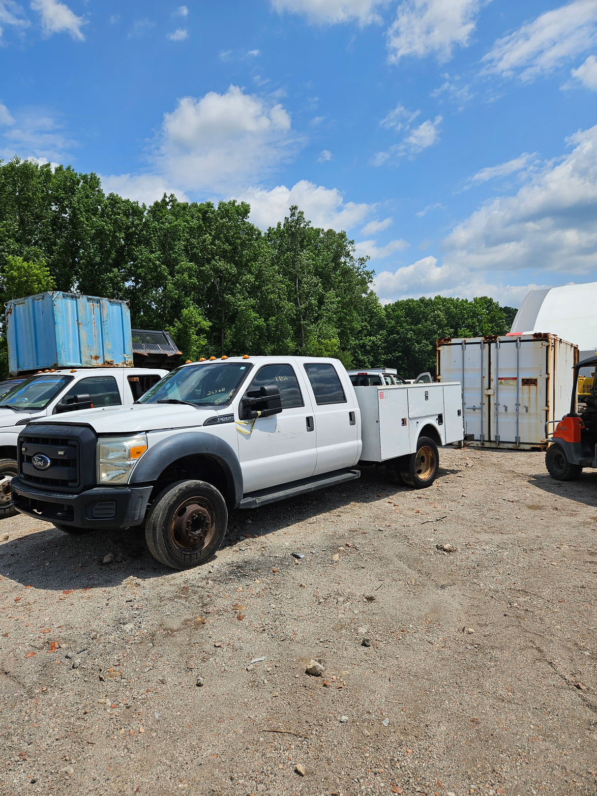 2016 Ford F-550 Super Duty Regular Cab Cab and Chassis 6.8L V10 Gas Dual Rear Wheel - FULL PART OUT