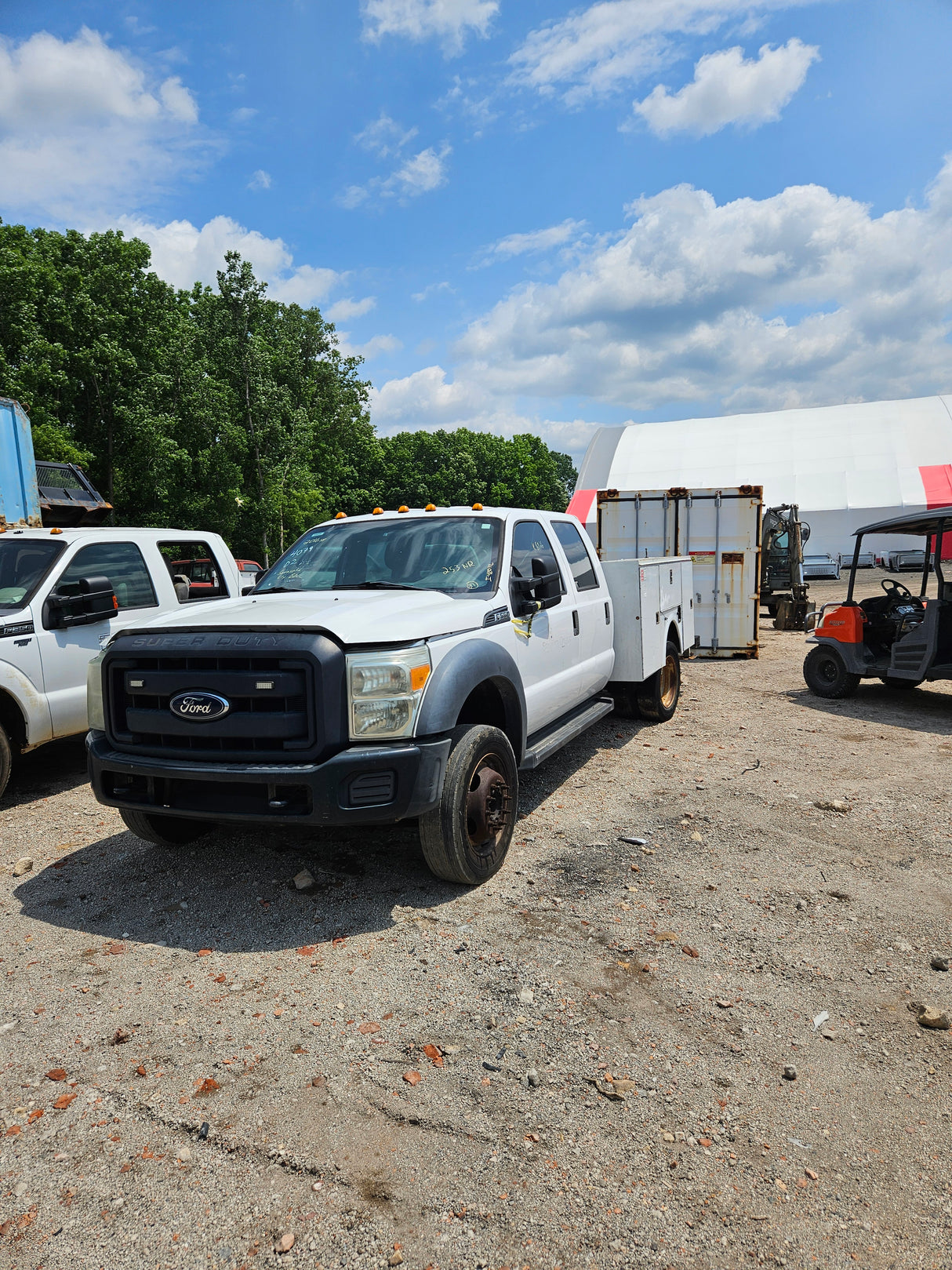 2016 Ford F-550 Super Duty Regular Cab Cab and Chassis 6.8L V10 Gas Dual Rear Wheel - FULL PART OUT