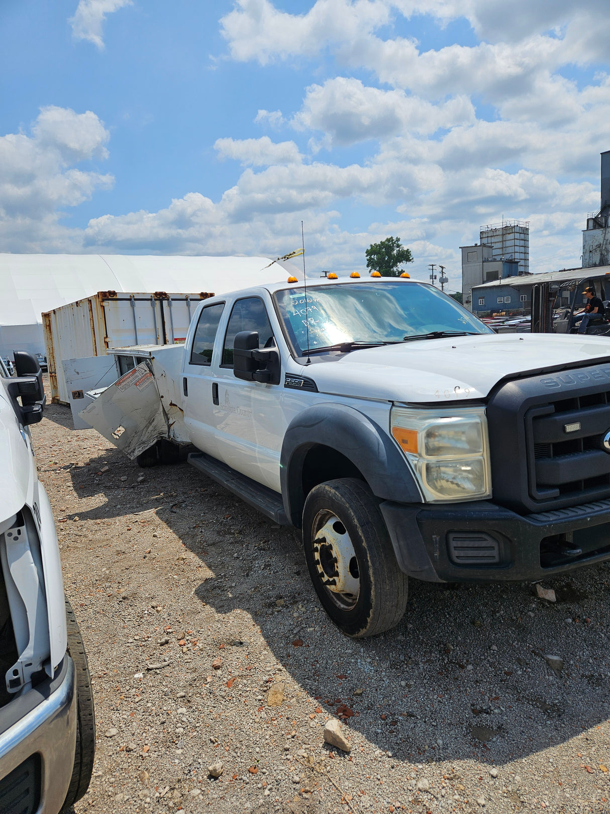 2016 Ford F-550 Super Duty Regular Cab Cab and Chassis 6.8L V10 Gas Dual Rear Wheel - FULL PART OUT