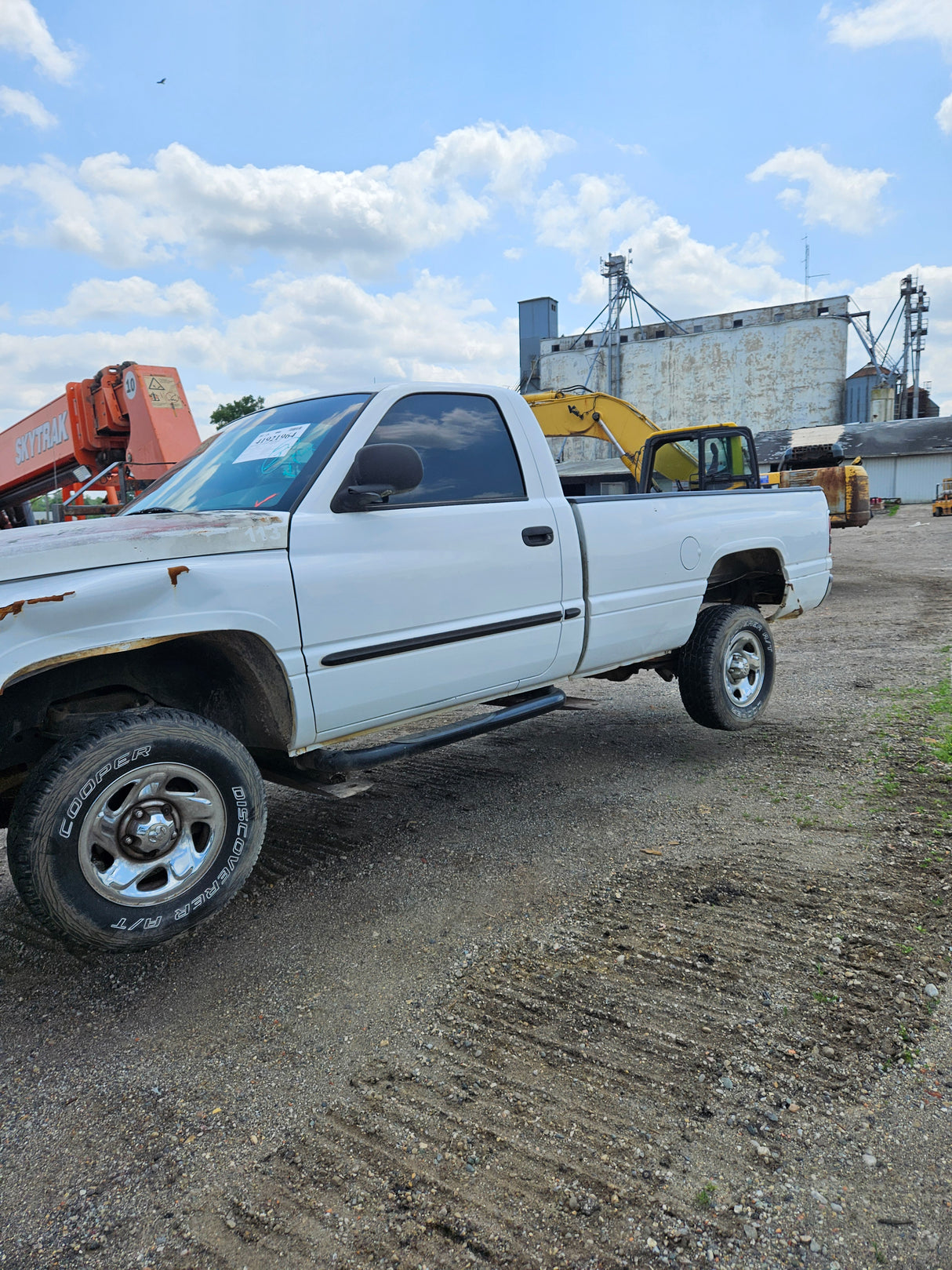 2001 Dodge Ram 1500 Regular Cab Long Bed - FULL PART OUT Rust Free