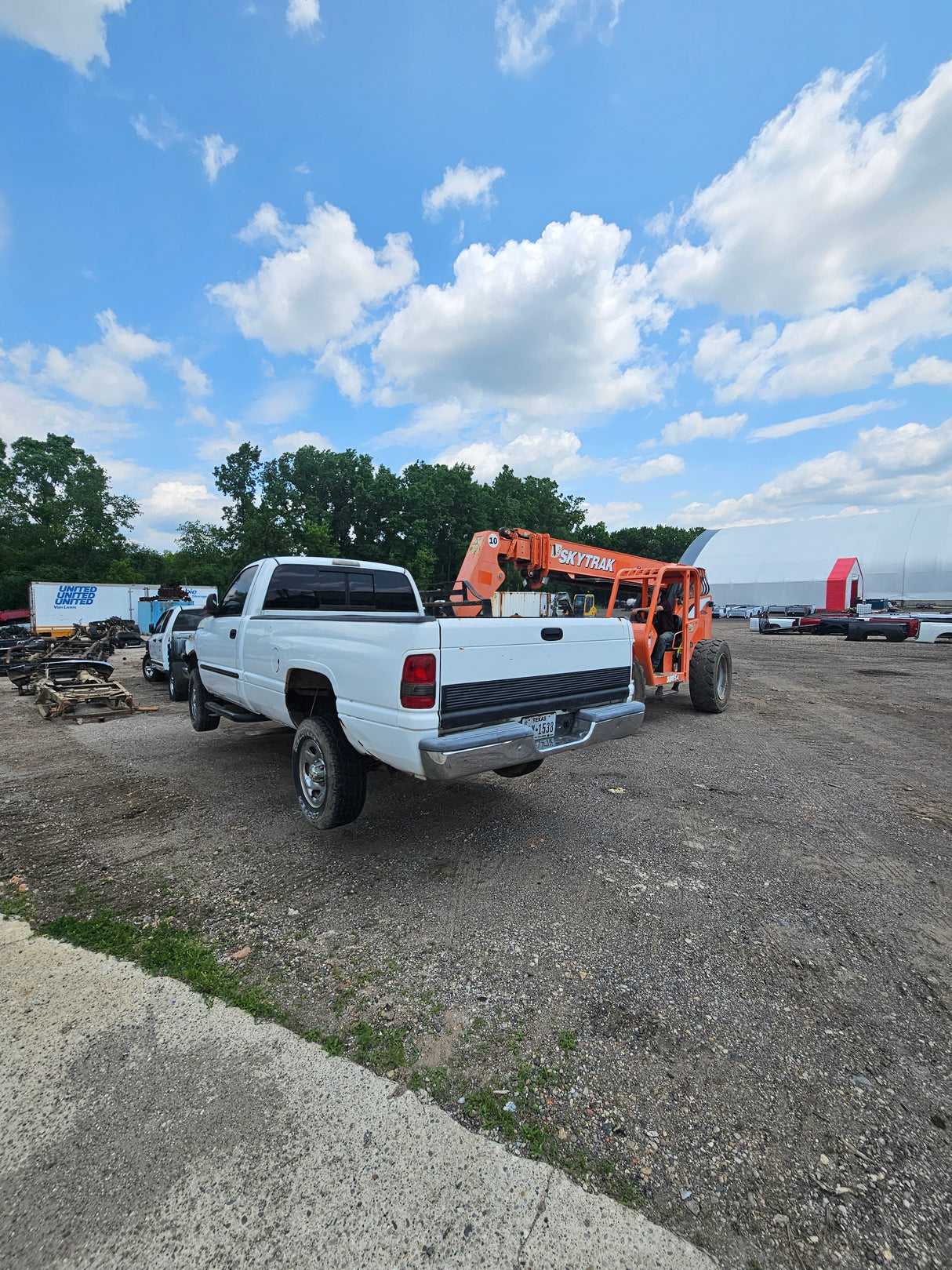 2001 Dodge Ram 1500 Regular Cab Long Bed - FULL PART OUT Rust Free