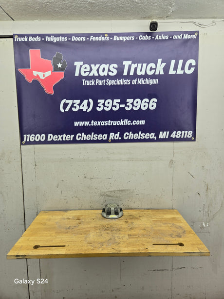 1999-2014 OEM Chevrolet Silverado  Wheel Center Hub Cap Lug Cover 9596661