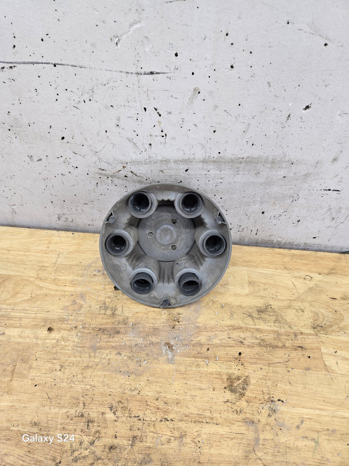 1999-2014 OEM Chevrolet Silverado  Wheel Center Hub Cap Lug Cover 9596661