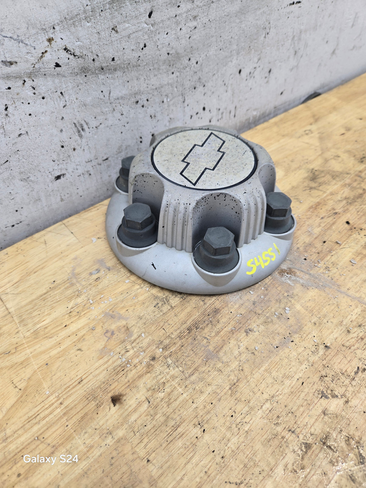 1999-2014 OEM Chevrolet Silverado  Wheel Center Hub Cap Lug Cover 9596661