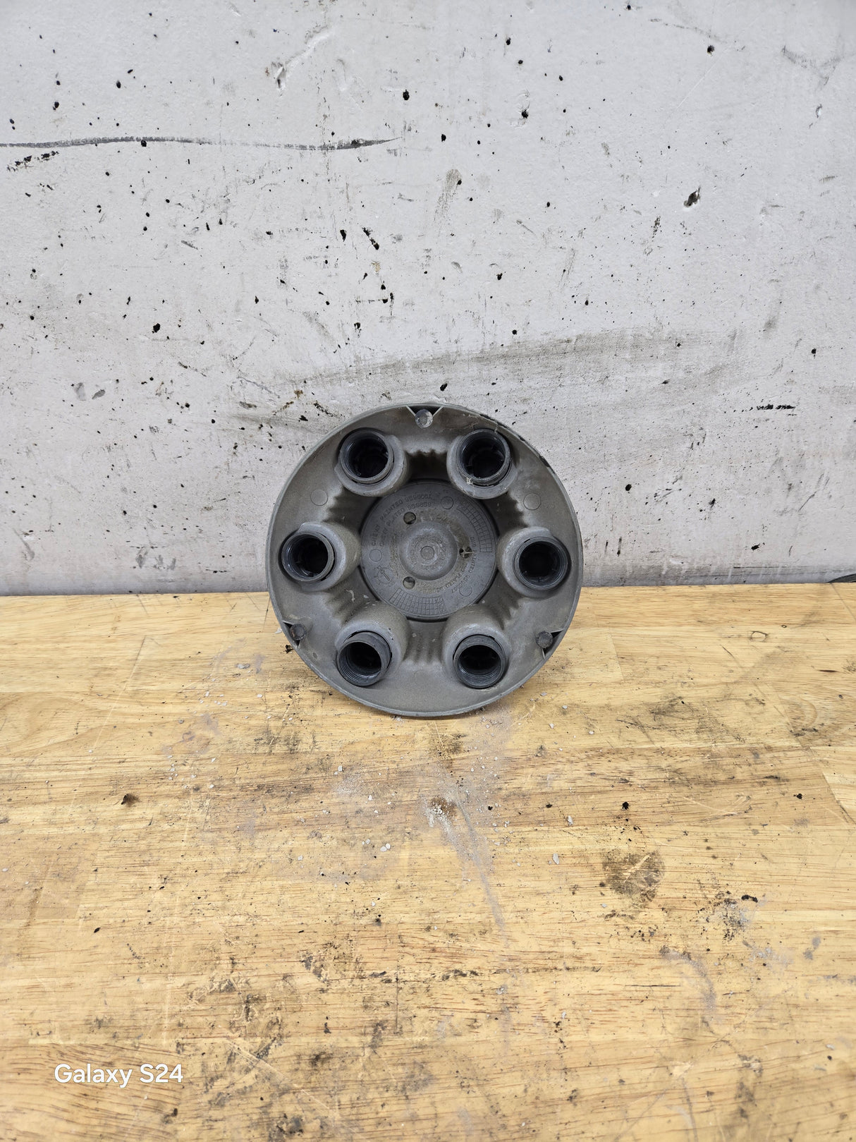 1999-2014 OEM Chevrolet Silverado  Wheel Center Hub Cap Lug Cover 9596661