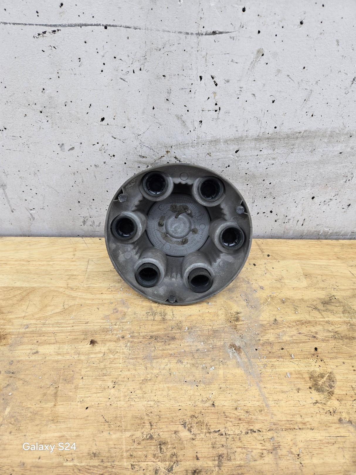 1999-2014 OEM Chevrolet Silverado  Wheel Center Hub Cap Lug Cover 9596661