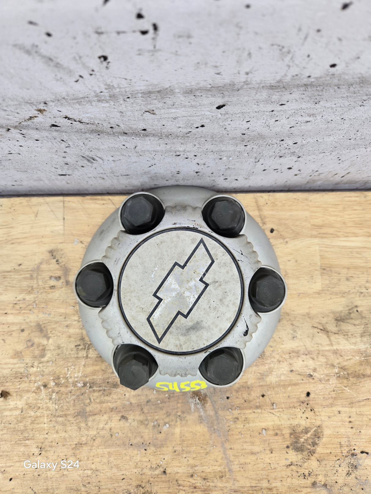 1999-2014 OEM Chevrolet Silverado  Wheel Center Hub Cap Lug Cover 9596661