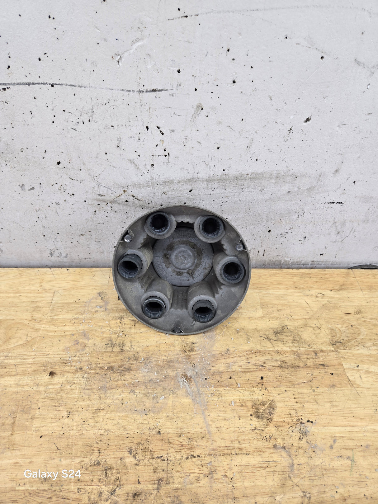 1999-2014 OEM Chevrolet Silverado  Wheel Center Hub Cap Lug Cover 9596661