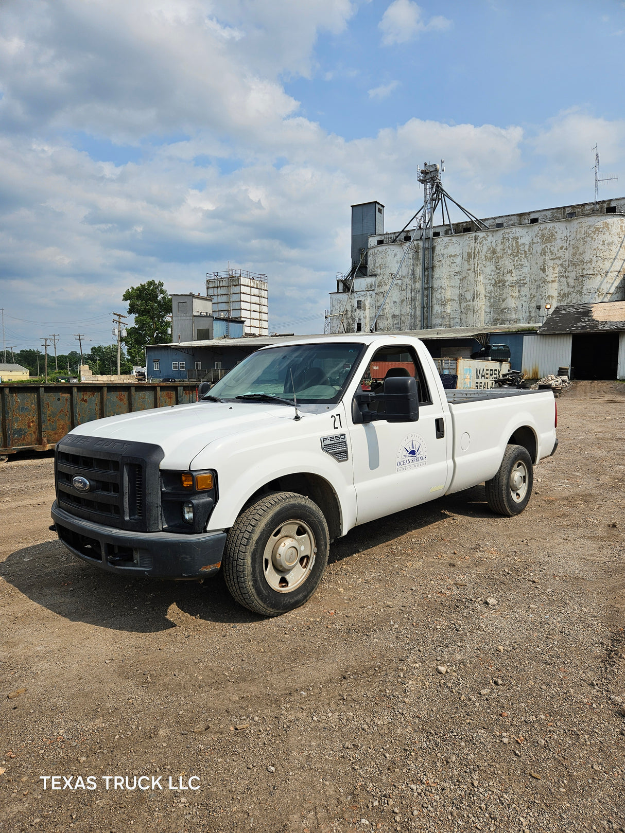 2008 Ford F-250 Regular Cab Long Bed Super Duty 5.4L triton - FULL PART OUT