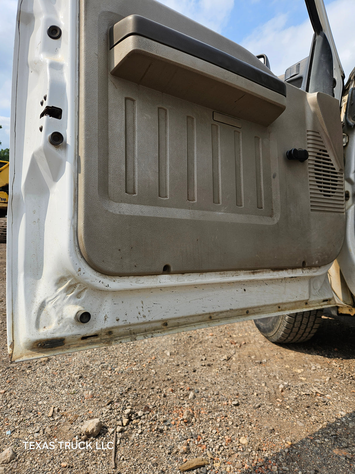 2008 Ford F-250 Regular Cab Long Bed Super Duty 5.4L triton - FULL PART OUT