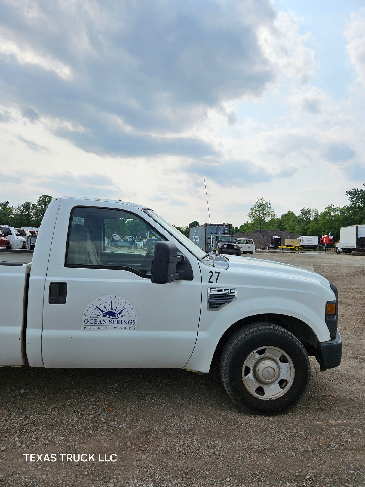 2008 Ford F-250 Regular Cab Long Bed Super Duty 5.4L triton - FULL PART OUT