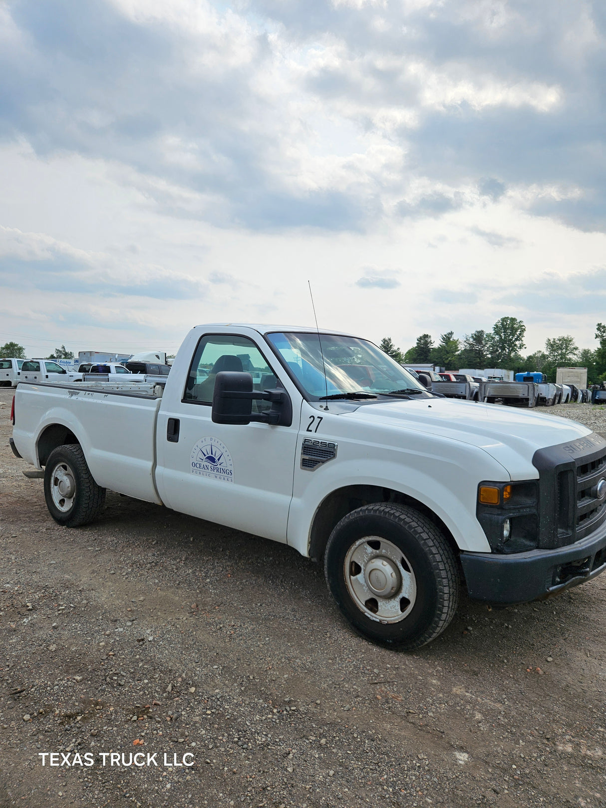 2008 Ford F-250 Regular Cab Long Bed Super Duty 5.4L triton - FULL PART OUT