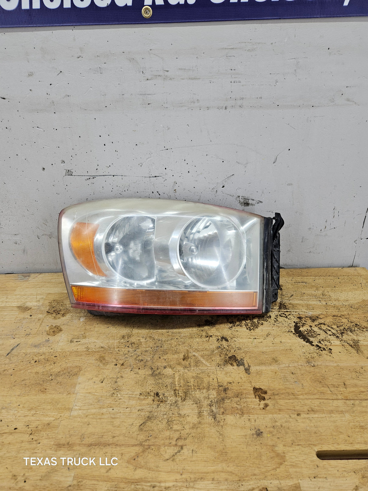 2006-2009 Dodge Ram 1500 2500 3500 RH Passenger Side Headlight 55077794AD-PFM