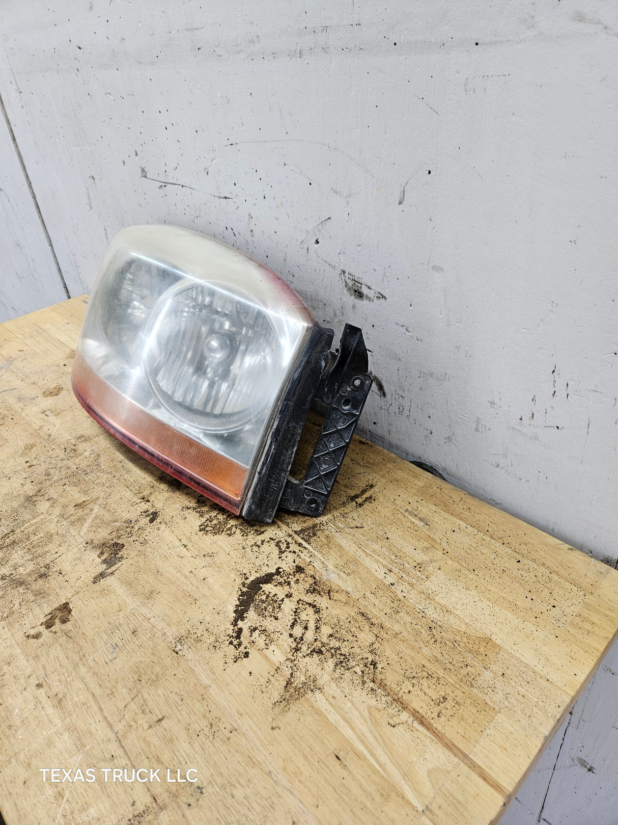 2006-2009 Dodge Ram 1500 2500 3500 RH Passenger Side Headlight 55077794AD-PFM