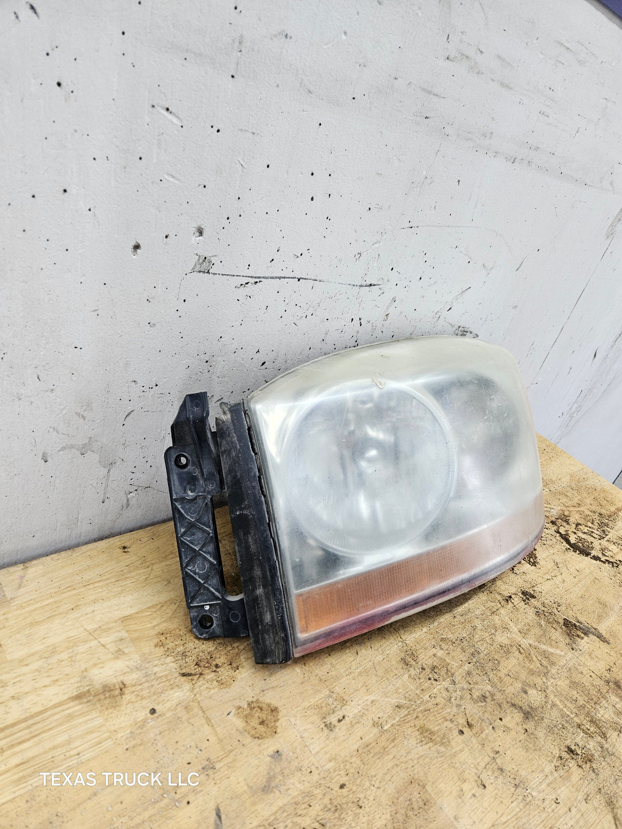 2006-2009 Dodge Ram 1500 2500 3500 LH Driver Side Headlight 55077795AD-PFM