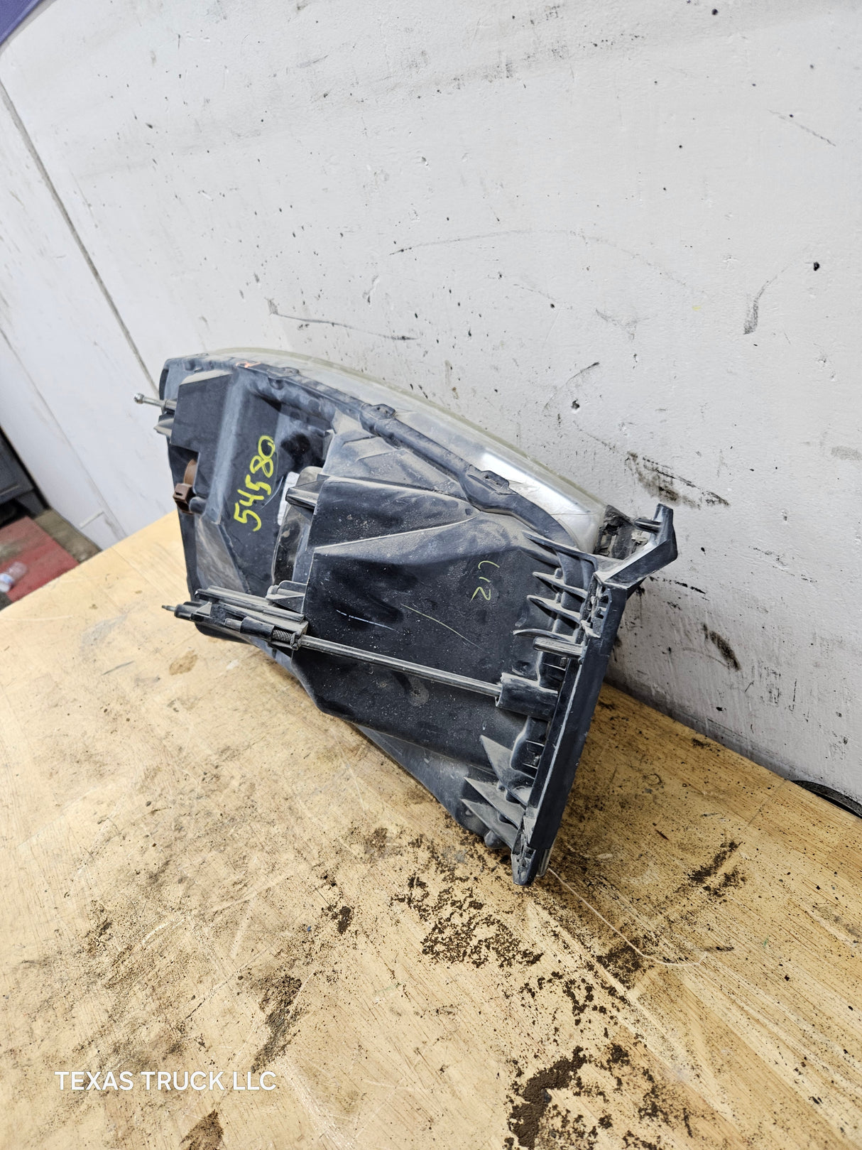 2006-2009 Dodge Ram 1500 2500 3500 LH Driver Side Headlight 55077795AD-PFM