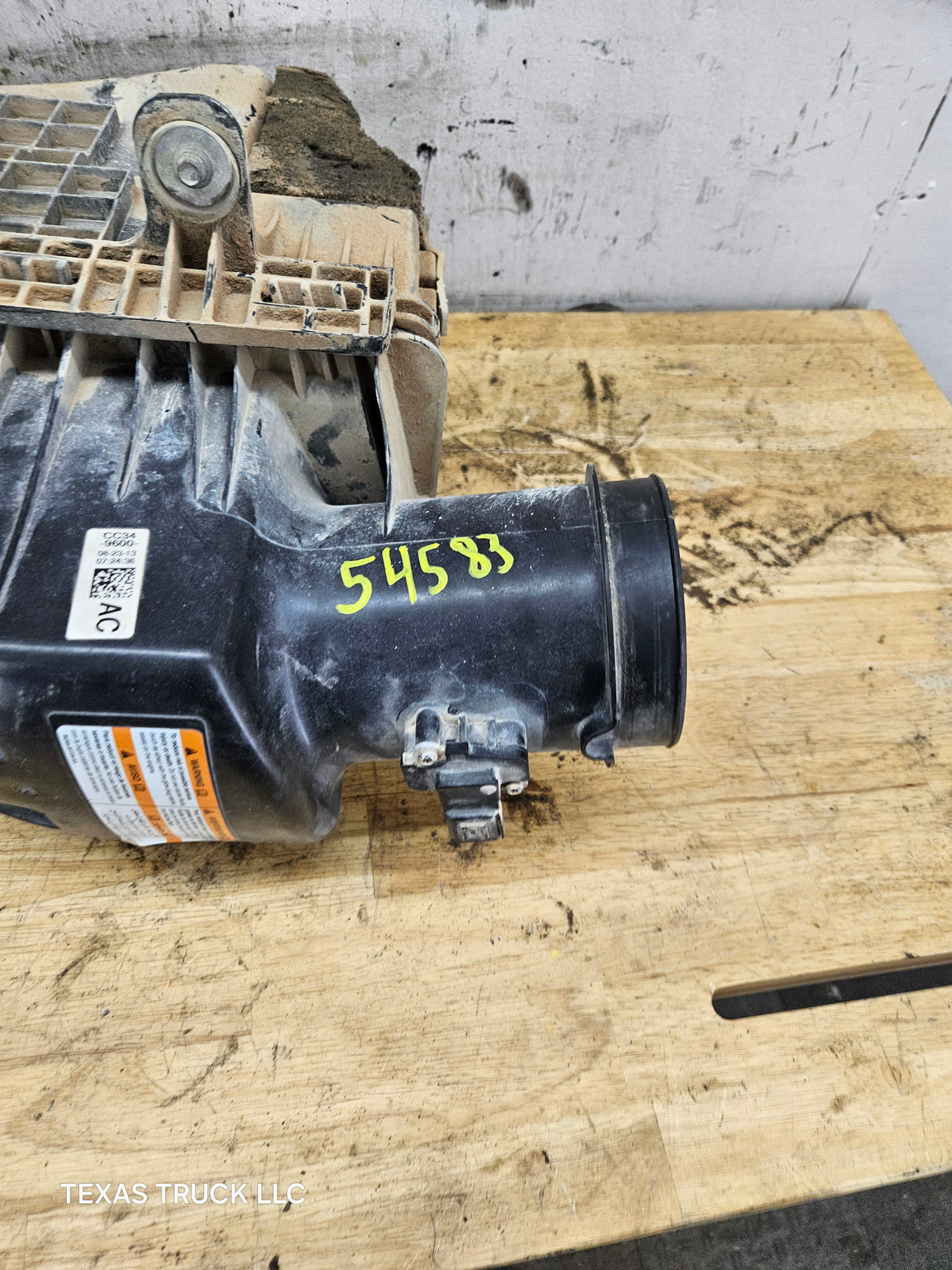 2011-2016 Ford F250 F350 Super Duty 6.7L Air Filter Housing Box Cleaner BC3Z-9600-A