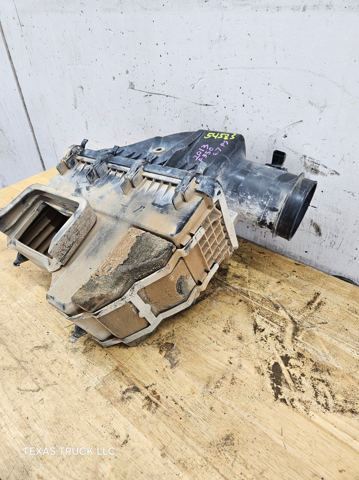 2011-2016 Ford F250 F350 Super Duty 6.7L Air Filter Housing Box Cleaner BC3Z-9600-A