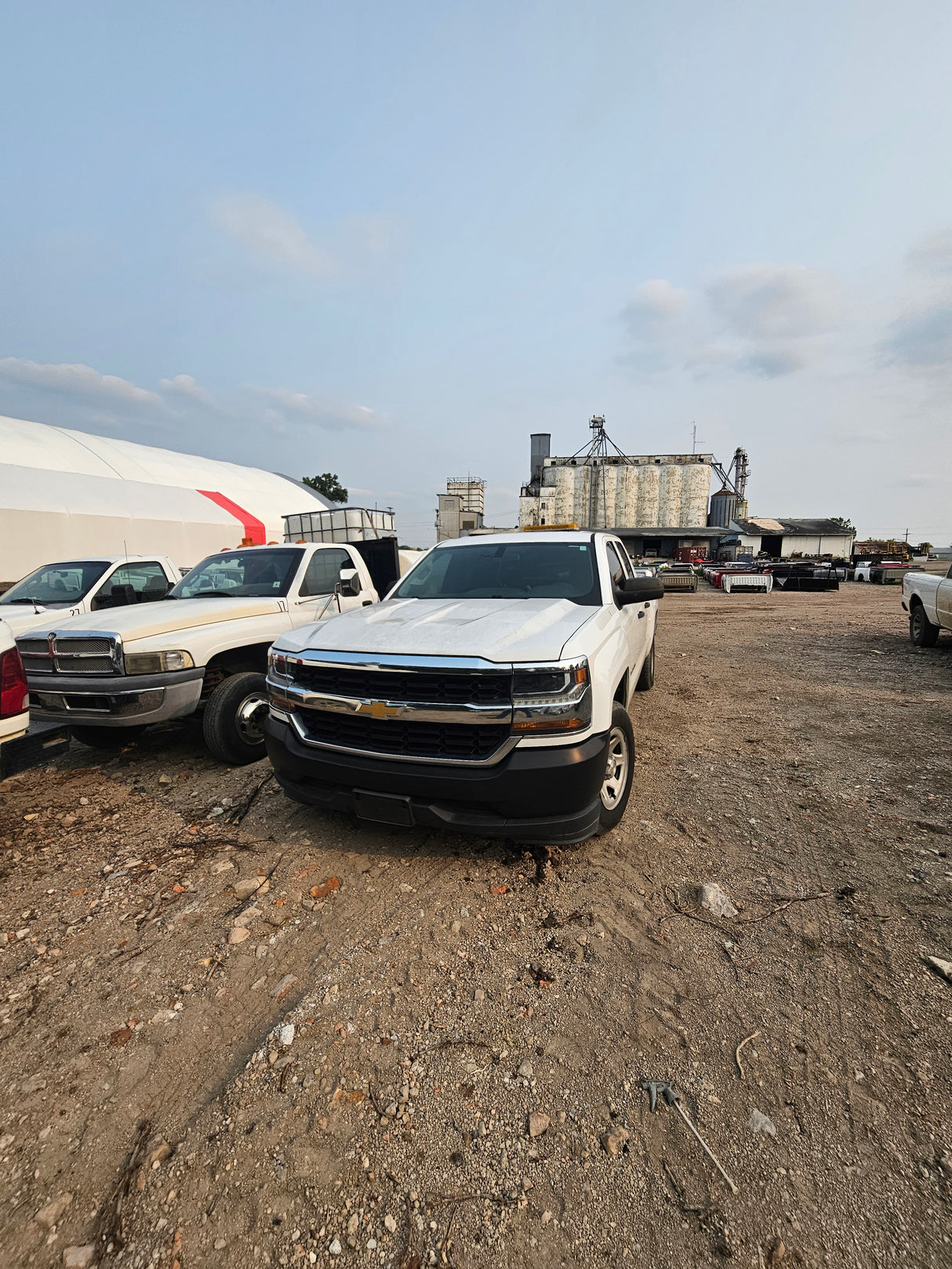 2017 Chevrolet Silverado 1500 Crew Cab Short Bed - FULL PART OUT