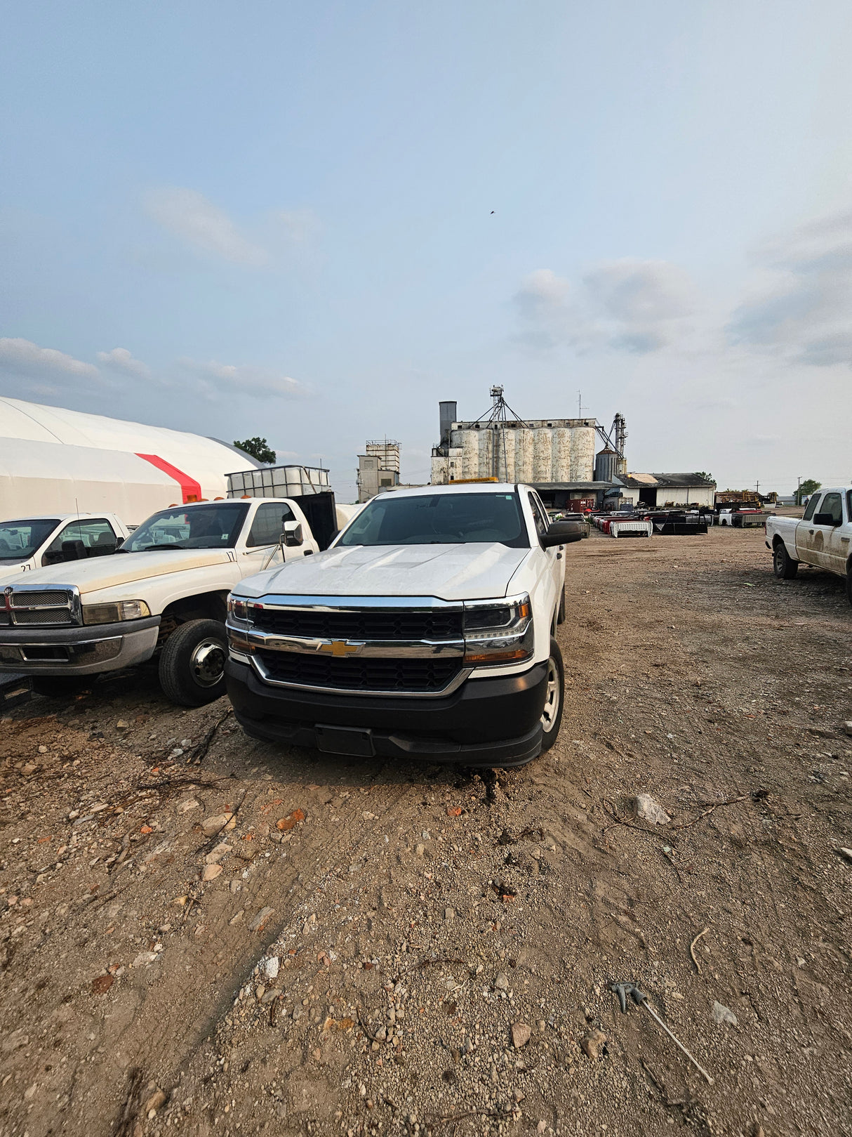 2017 Chevrolet Silverado 1500 Crew Cab Short Bed - FULL PART OUT